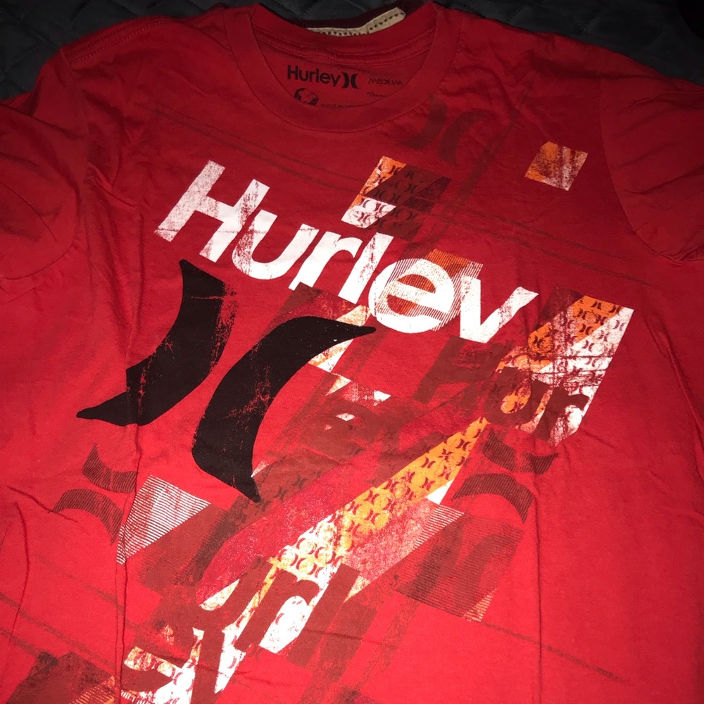 Men’s Hurley shirt